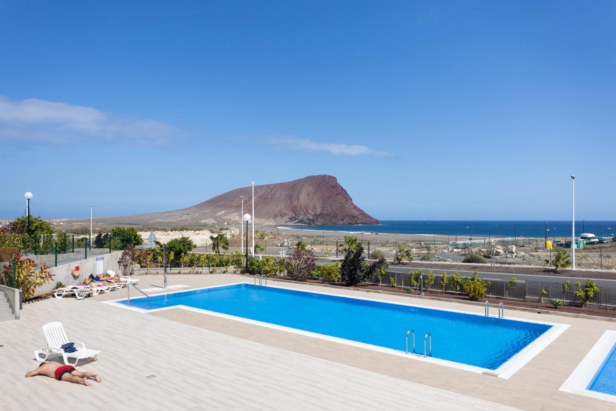 Home2Book Stylish & Relax Attic La Tejita, Pool 외부 사진